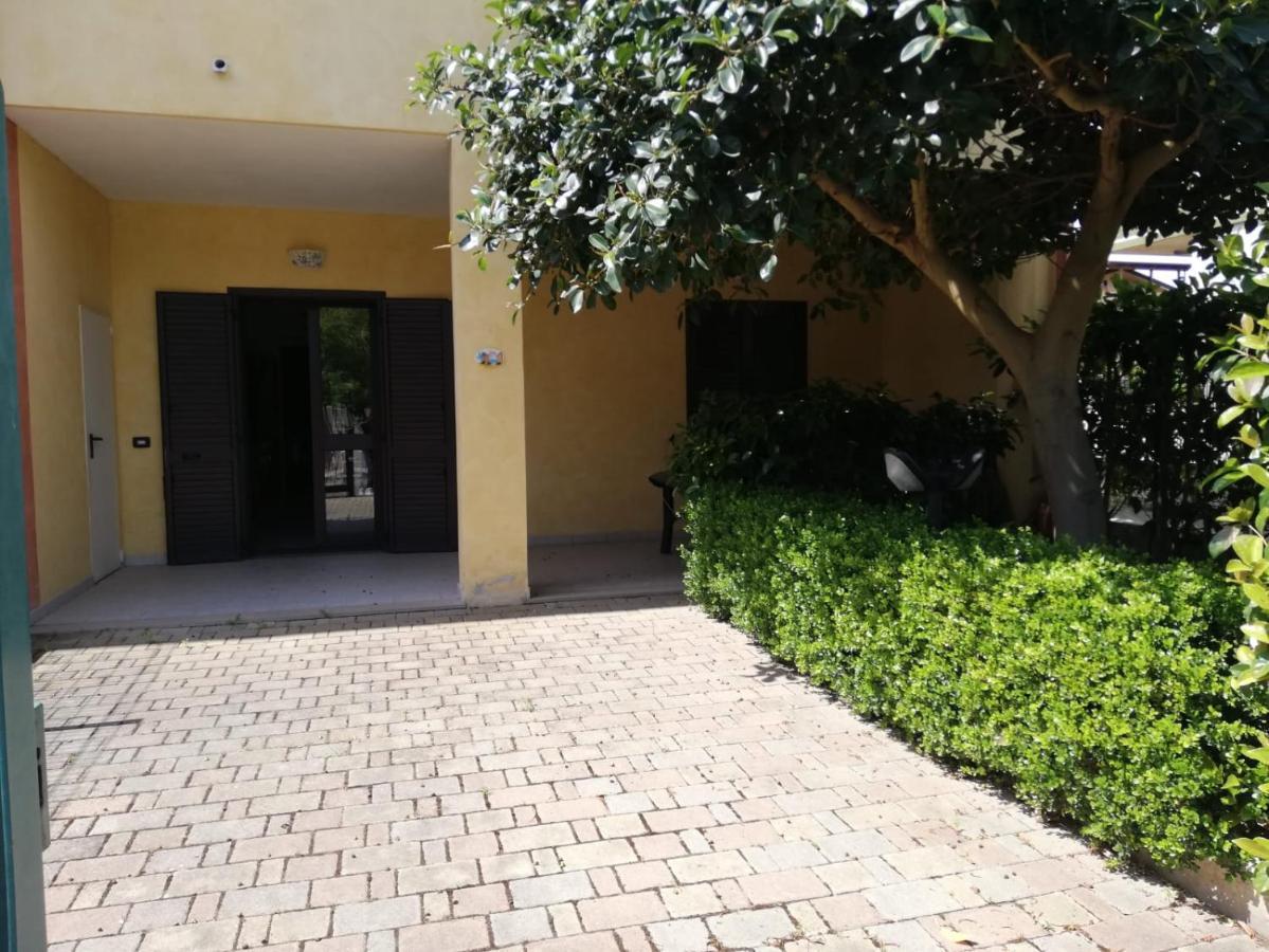 La Porta Del Mare Bed & Breakfast Вилапиана Екстериор снимка