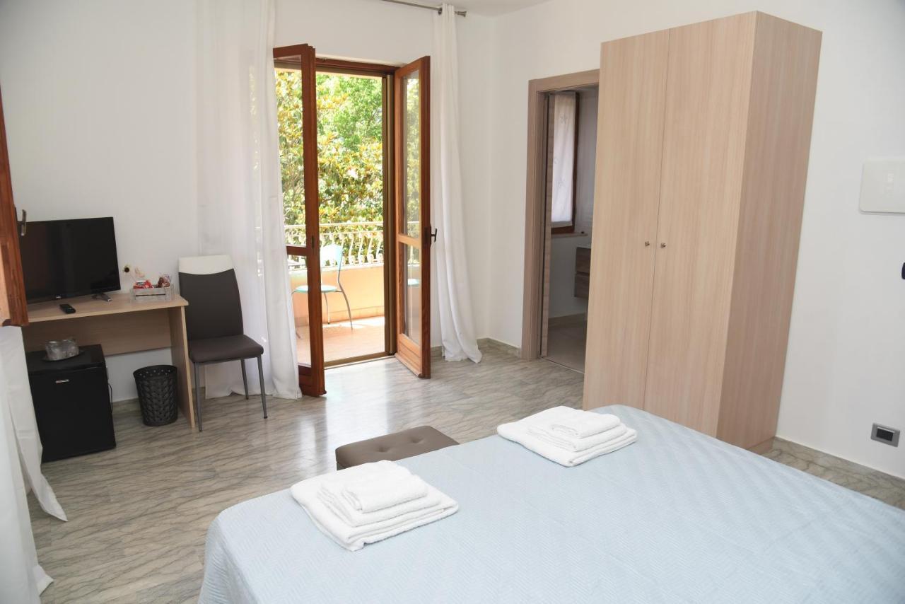 La Porta Del Mare Bed & Breakfast Вилапиана Екстериор снимка
