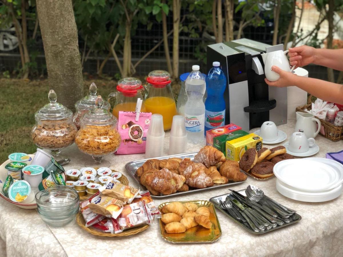 La Porta Del Mare Bed & Breakfast Вилапиана Екстериор снимка